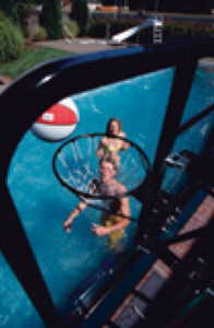 Single Post Swim N' Dunk Basketball Games